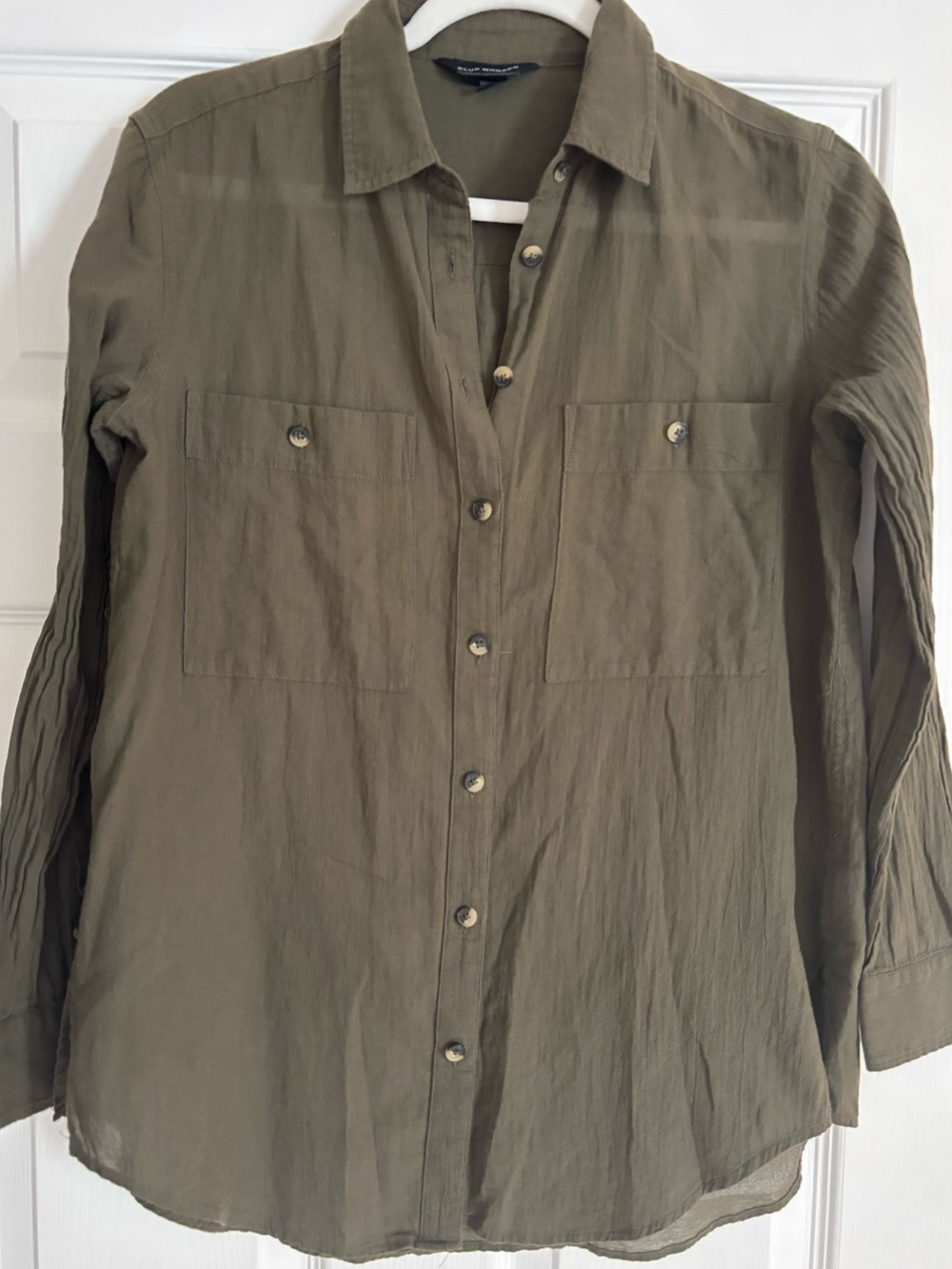 Club Monaco Olive Green Button-Front women’s Shirt. Running big